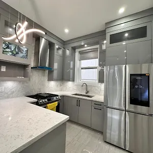  Apartment Modern And New House Near Pne With Big Garden And Free Parking Canada